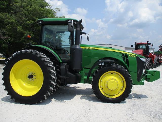 Image of John Deere 8285R equipment image 3