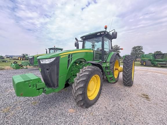 Image of John Deere 8285R Primary image