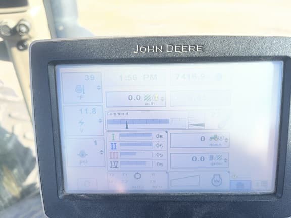 Image of John Deere 8285R equipment image 3