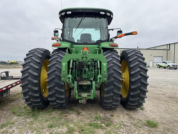 Image of John Deere 8285R equipment image 4