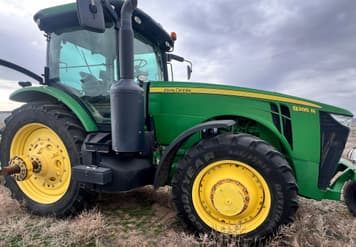Main image John Deere 8285R
