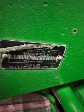 Image of John Deere 8285R equipment image 3