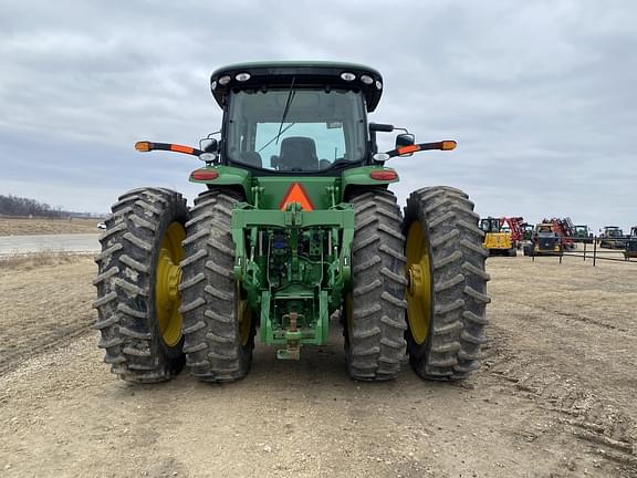 Image of John Deere 8285R equipment image 3