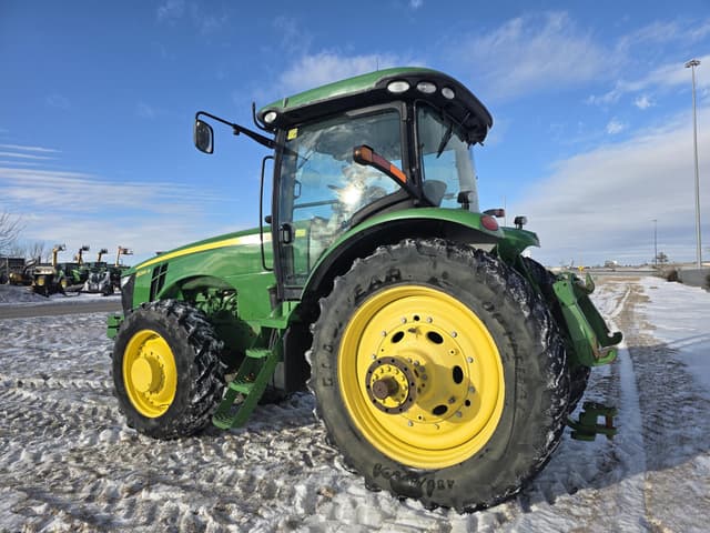 Image of John Deere 8285R equipment image 2