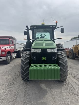 Image of John Deere 8285R equipment image 3