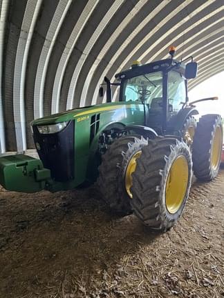 Main image John Deere 8285R
