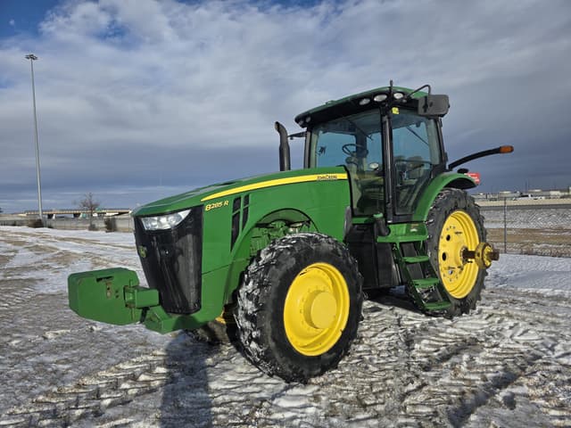 Image of John Deere 8285R equipment image 1