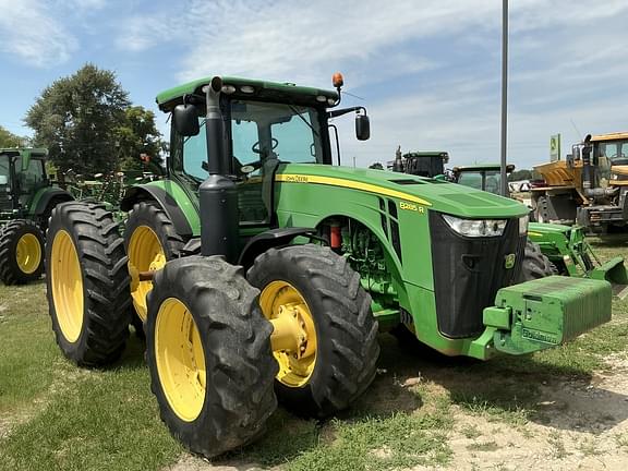 Image of John Deere 8285R equipment image 1