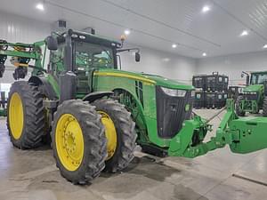 2011 John Deere 8285R Image