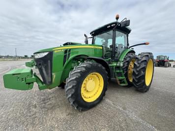 Main image John Deere 8285R