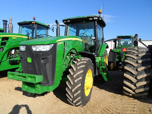 Image of John Deere 8285R Primary image