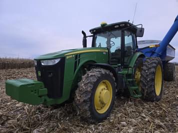 Main image John Deere 8285R