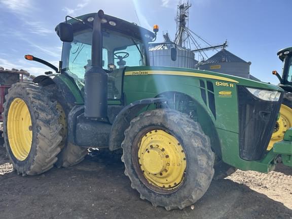 Image of John Deere 8285R Primary image