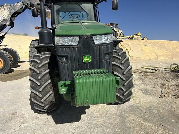 Image of John Deere 8285R equipment image 1
