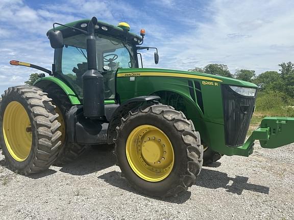 Image of John Deere 8285R Image 0