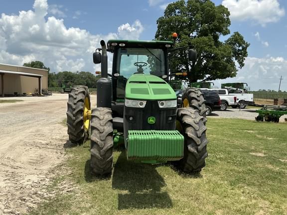 Image of John Deere 8285R equipment image 2