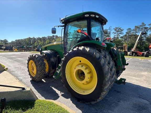 Image of John Deere 8285R equipment image 2