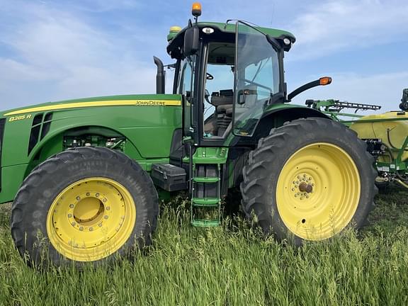 Image of John Deere 8285R equipment image 4