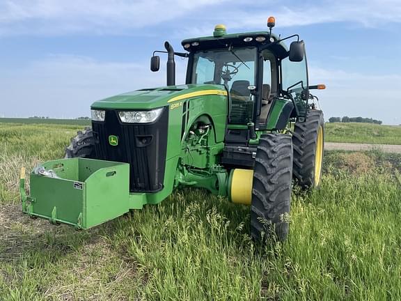 Image of John Deere 8285R equipment image 1