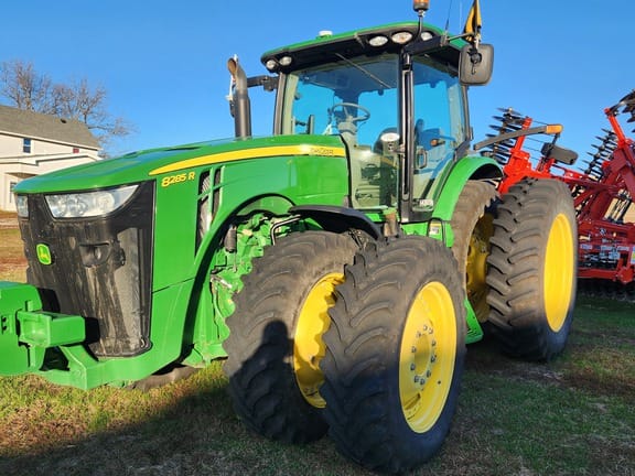 Main image John Deere 8285R