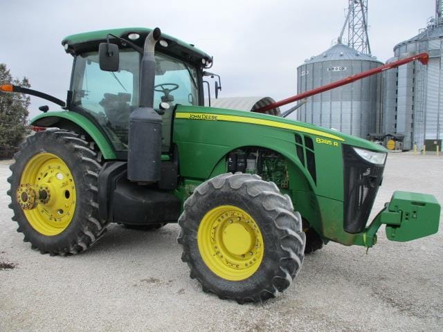 Main image John Deere 8285R