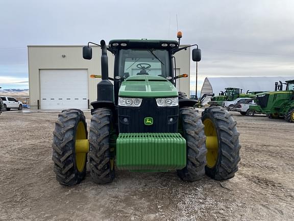 Image of John Deere 8285R equipment image 1