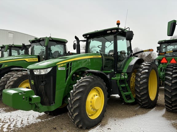 Main image John Deere 8285R