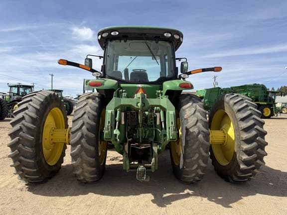 Image of John Deere 8285R equipment image 3
