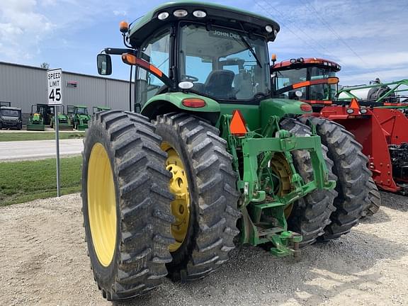 Image of John Deere 8285R equipment image 1