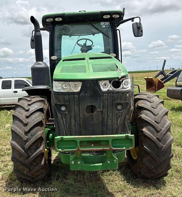 Image of John Deere 8285R equipment image 1