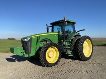 Main image John Deere 8285R