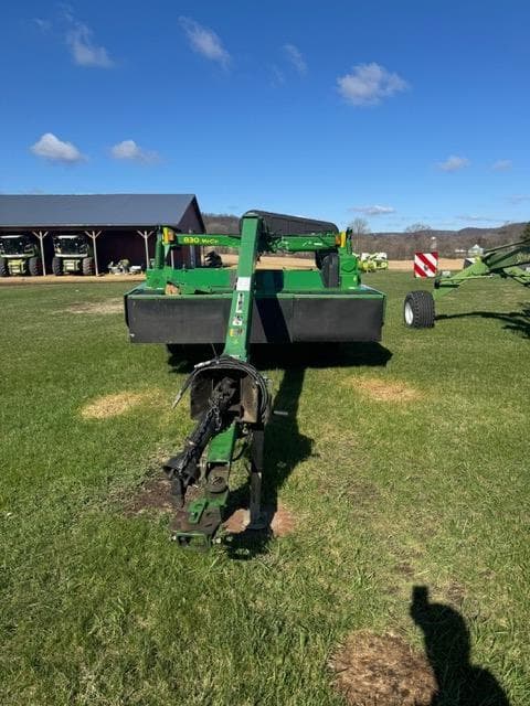 Image of John Deere 830 equipment image 2