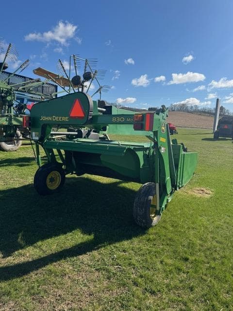 Image of John Deere 830 equipment image 4