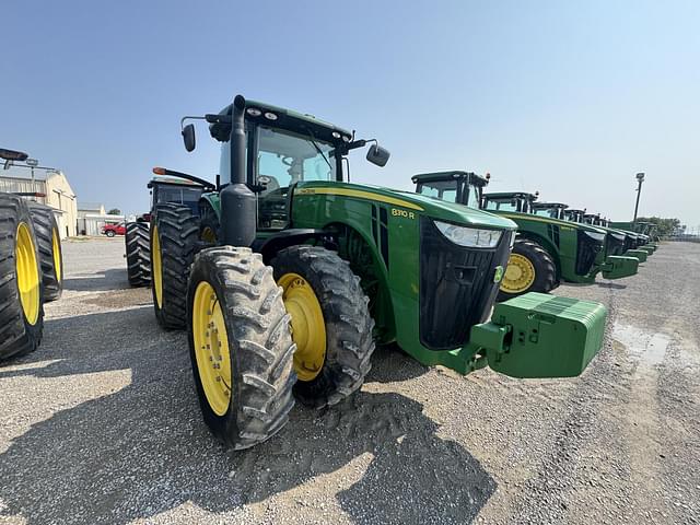 Image of John Deere 8310R equipment image 3