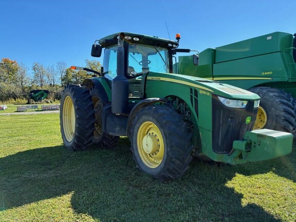 2011 John Deere 8310R Equipment Image0