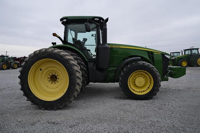 Image of John Deere 8310R equipment image 3