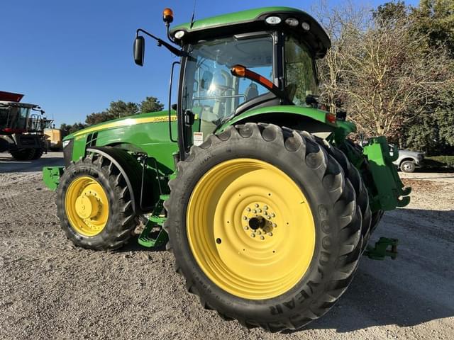Image of John Deere 8310R equipment image 4