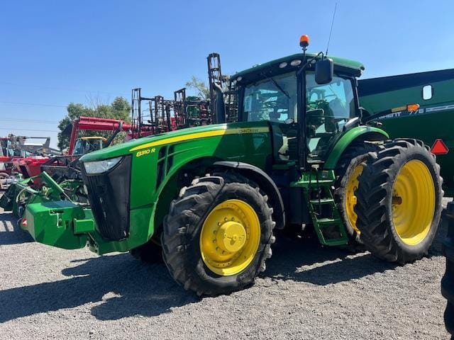 2011 John Deere 8310R Equipment Image0