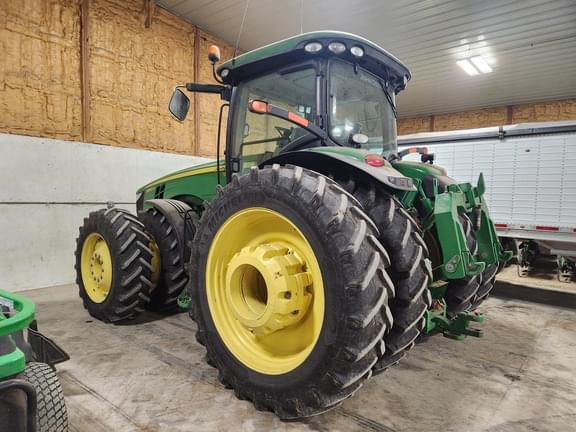 Image of John Deere 8310R equipment image 3