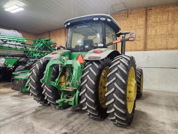 Image of John Deere 8310R equipment image 2