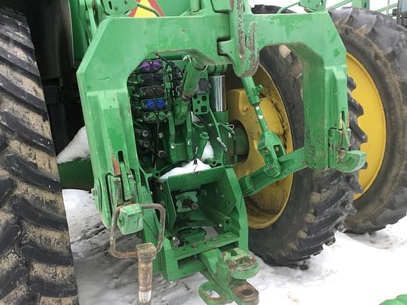 Image of John Deere 8310R equipment image 3