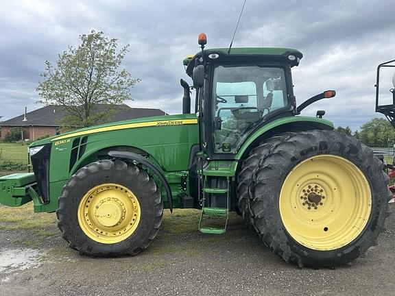 Image of John Deere 8310R equipment image 1