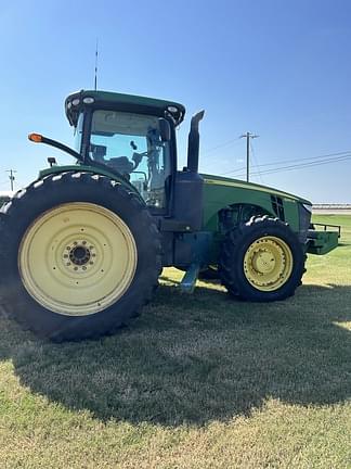 Image of John Deere 8310R equipment image 3