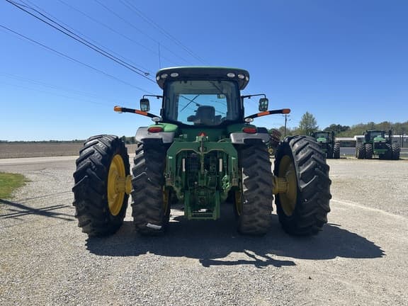 Image of John Deere 8310R equipment image 3