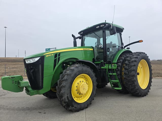 Image of John Deere 8310R equipment image 3