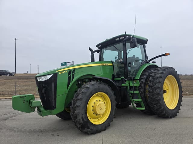 Image of John Deere 8310R equipment image 1