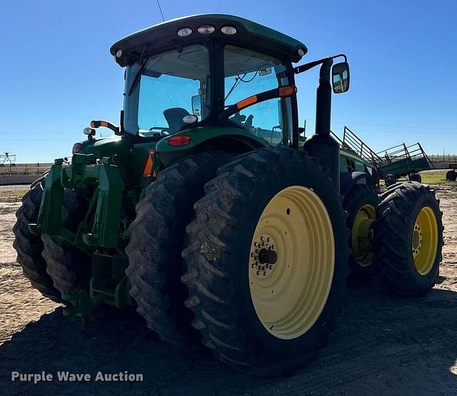 Image of John Deere 8310R equipment image 4