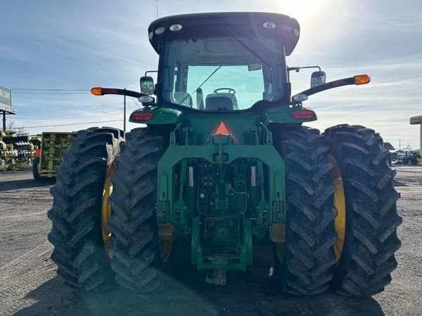Image of John Deere 8310R equipment image 3