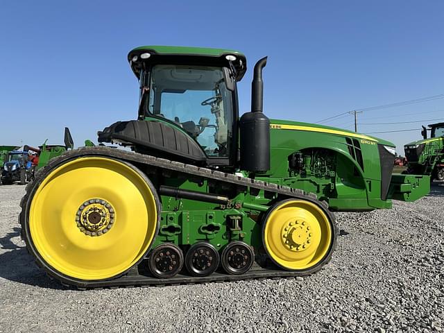 Image of John Deere 8310RT equipment image 3