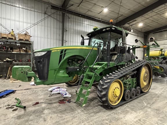 2011 John Deere 8310RT Equipment Image0
